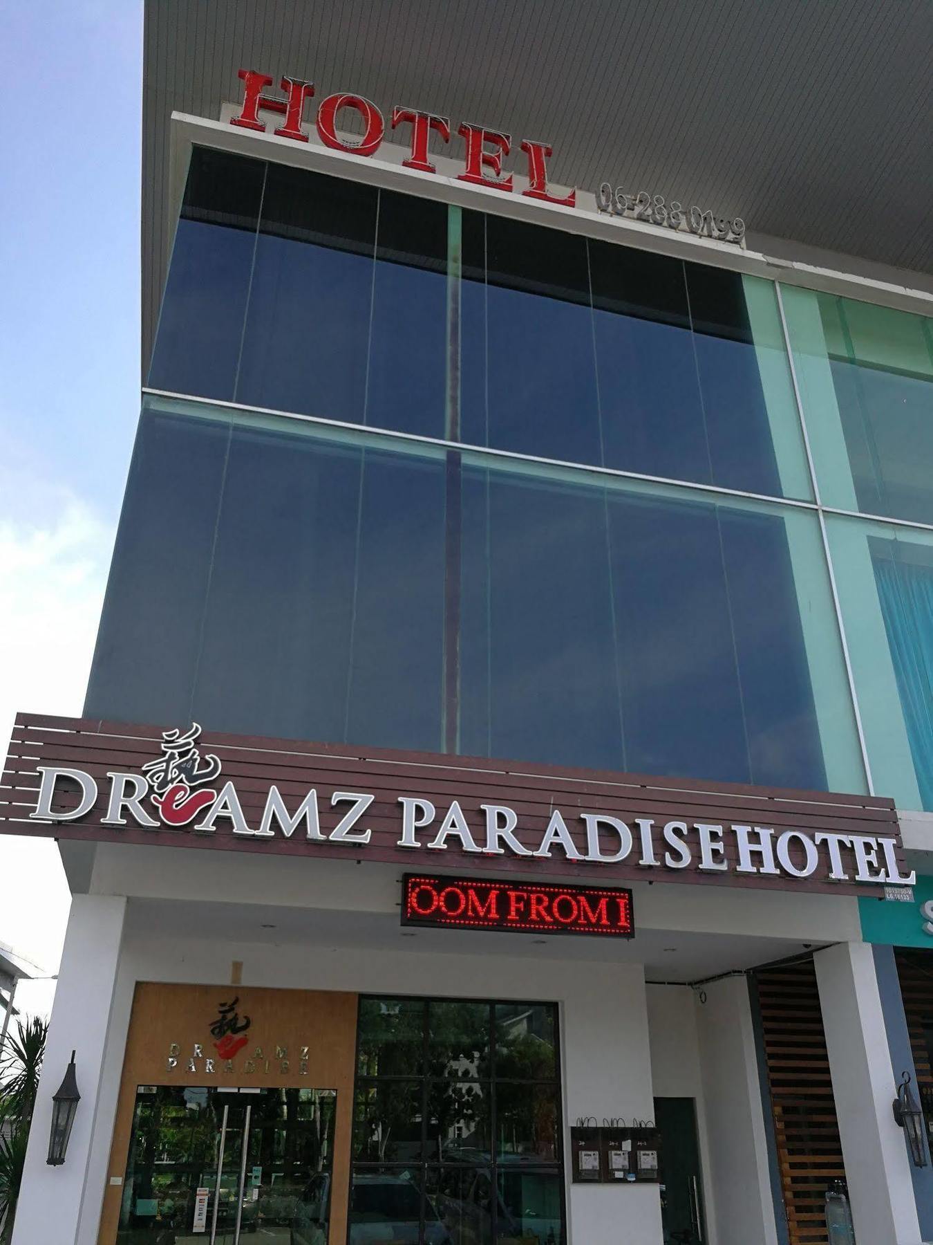 Dreamz Paradise Hotel Malacca Exterior photo